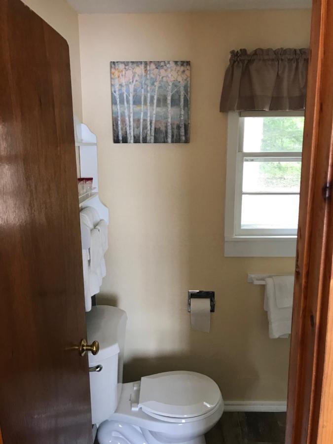 Mt. Liberty Cabins & Motel Lincoln Room photo